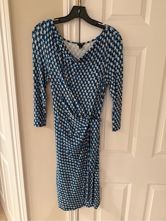 Ann Taylor Dresses & Skirts - Ann Taylor Blue Geometric Wrap Dress